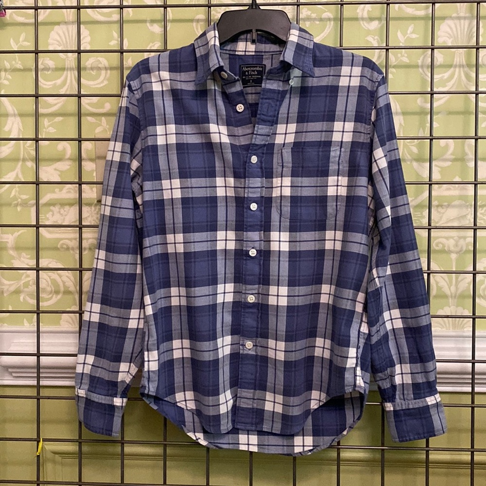 Abercrombie & Fitch long sleeve button down shirt